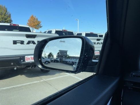 New 2026 Jeep Compass Limited image 15