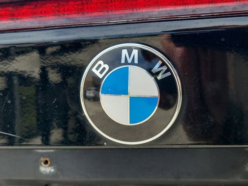 Used 2011 BMW M3 Convertible image 9