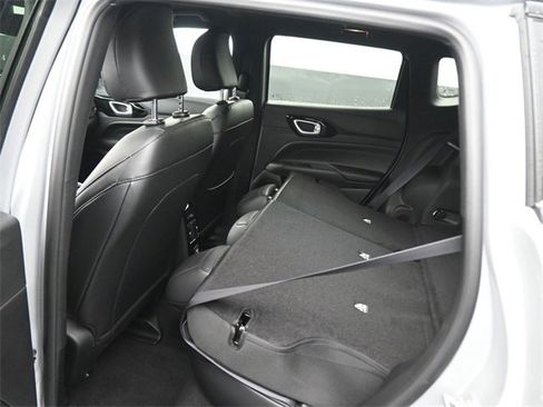 New 2026 Jeep Compass Latitude image 39