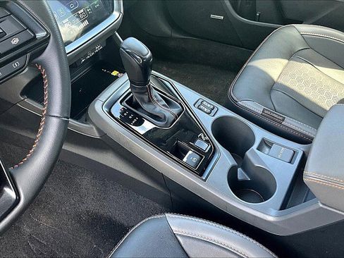 Used 2024 Subaru Crosstrek 2.5i Limited w/ Crosstrek Mirror Package image 12