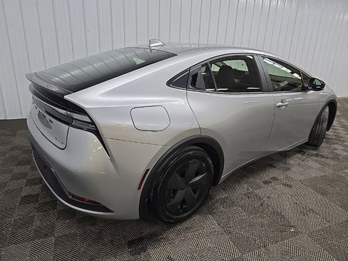 Used 2025 Toyota Prius Plug-In Hybrid image 10