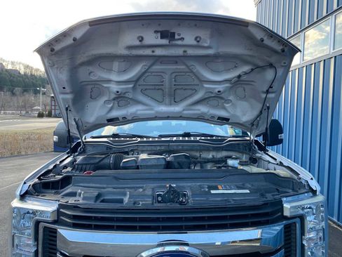 Used 2019 Ford F250 XLT image 6