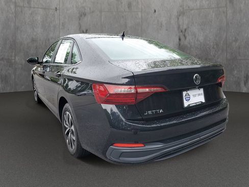 Used 2024 Volkswagen Jetta S FWD image 4