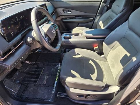 Used 2024 Nissan Ariya AWD image 10