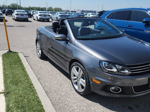 Used 2014 Volkswagen Eos Executive FWD image 8