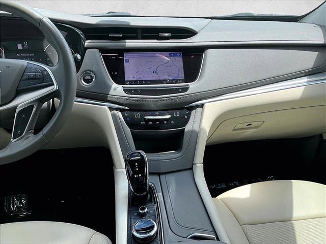 Certified 2023 Cadillac XT5 Premium Luxury FWD image 7