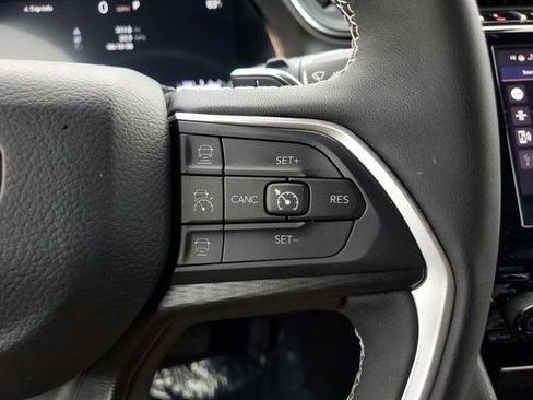 Certified 2025 Jeep Grand Cherokee Laredo X w/ Luxury Tech Group I image 29