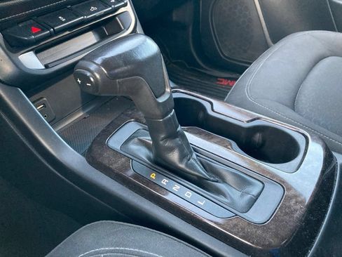 Used 2017 GMC Canyon SLE w/ SLE Convenience Package RWD image 26