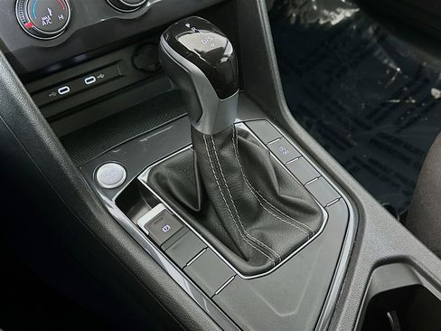 Used 2024 Volkswagen Tiguan S image 16