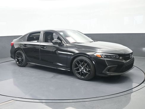 Used 2022 Honda Civic Sport image 8