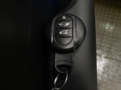 Used 2015 MINI Cooper S image 26