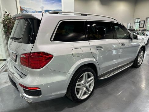 Used 2016 Mercedes-Benz GL 550 4MATIC image 28
