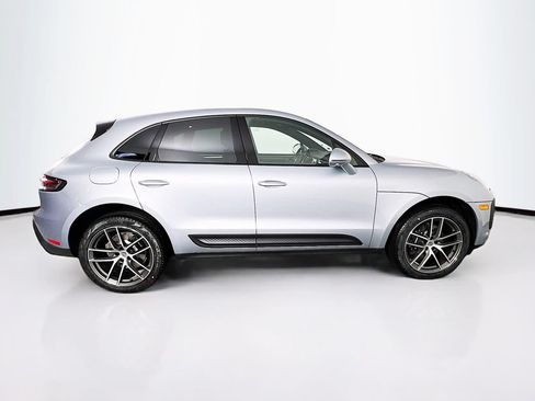 Certified 2026 Porsche Macan AWD/4WD image 8
