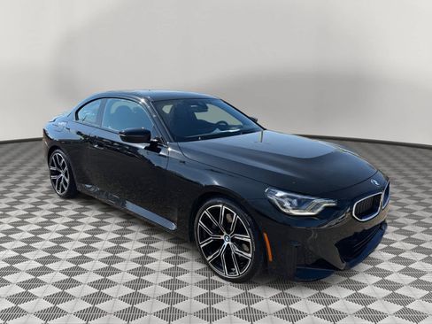 Used 2023 BMW 230i Coupe w/ Premium Package image 3