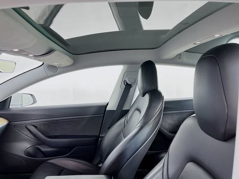 Used 2020 Tesla Model 3 Standard Range RWD image 22
