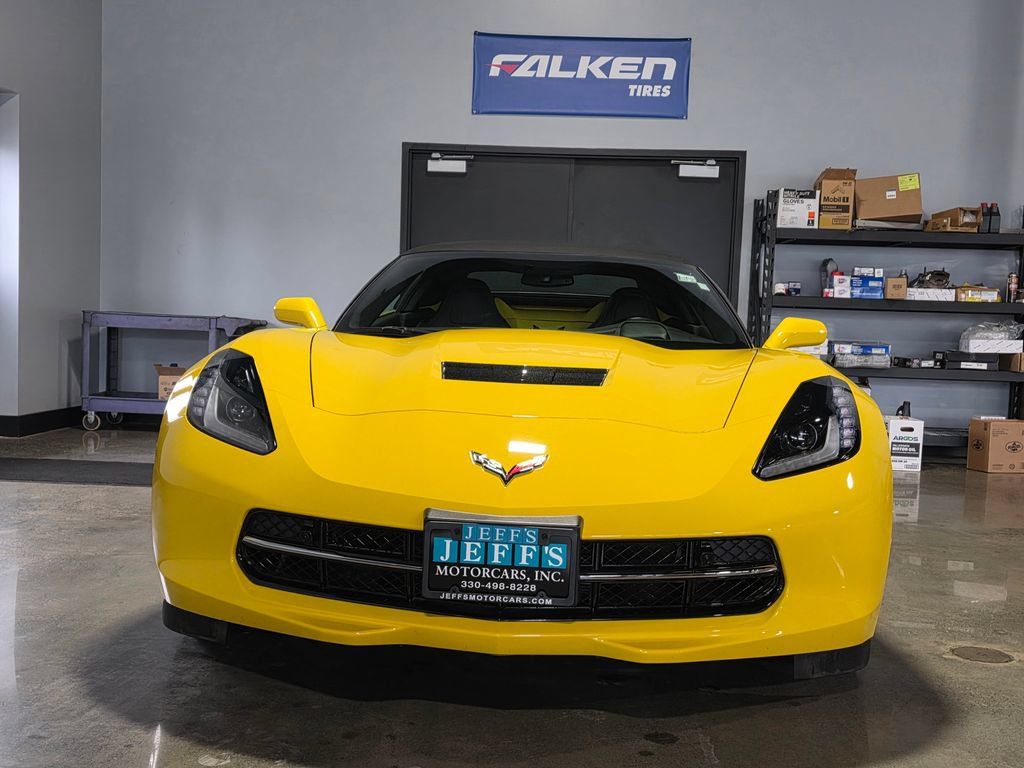 Used 2019 Chevrolet Corvette Stingray Convertible Z51 2LT RWD image 2