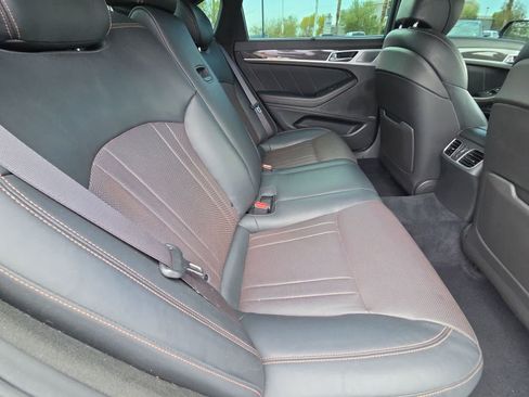 Used 2019 Genesis G80 3.3T Sport RWD image 17