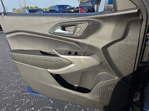 Used 2024 Chevrolet Trax LS w/ LS Convenience Package image 19