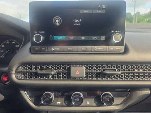 Used 2024 Honda HR-V LX image 19