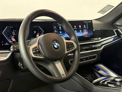 Used 2026 BMW X6 xDrive40i AWD/4WD image 41