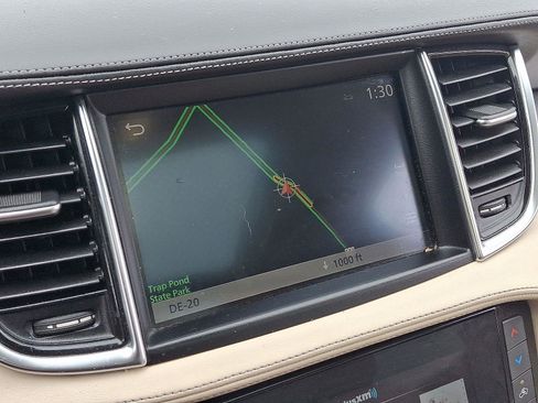 Used 2021 INFINITI QX50 Essential w/ Convenience Package image 17