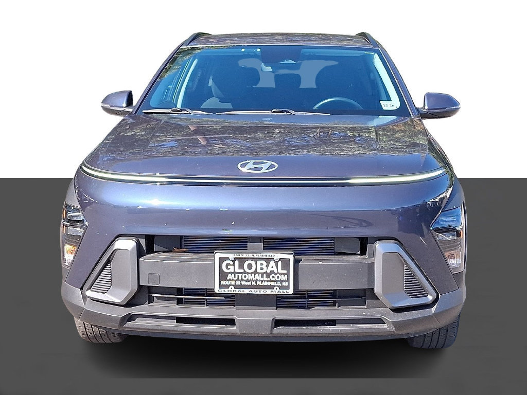 Used 2024 Hyundai Kona SEL AWD/4WD image 2
