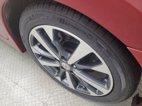 Used 2016 Nissan Altima 2.5 SR w/ Interior Lighting Package image 31