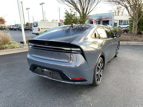 New 2026 Toyota Prius Plug-In Hybrid FWD image 8