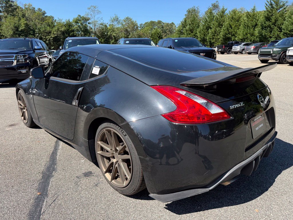 Used 2016 Nissan 370Z Coupe RWD image 4