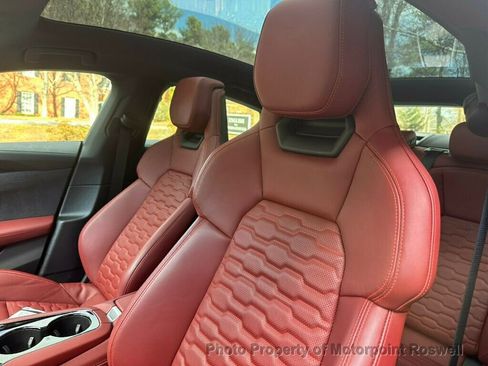 Used 2023 Audi e-tron GT Premium Plus w/ Performance Package image 9