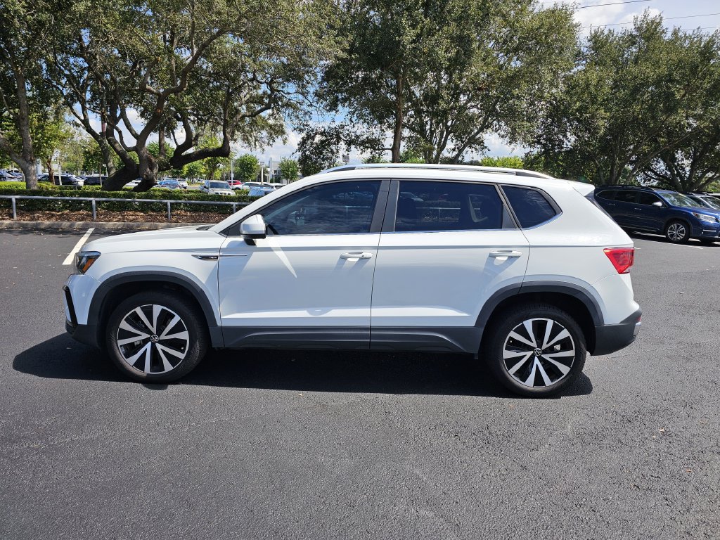 Used 2022 Volkswagen Taos SE FWD image 5