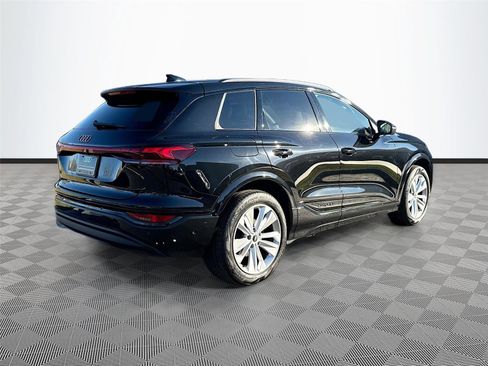 Used 2025 Audi Q6 e-tron Premium Plus w/ Premium Plus image 7
