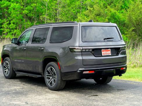 New 2026 Jeep Grand Wagoneer 2WD image 8