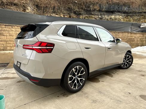 Certified 2025 BMW X3 xDrive30i w/ Premium Package image 3