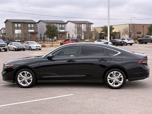 Certified 2023 Honda Accord LX image 3