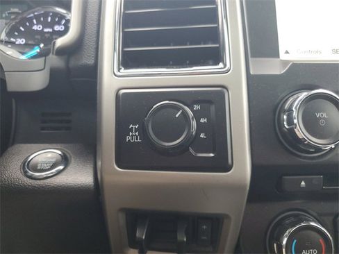 Used 2018 Ford F250 Lariat w/ Lariat Ultimate Package image 28