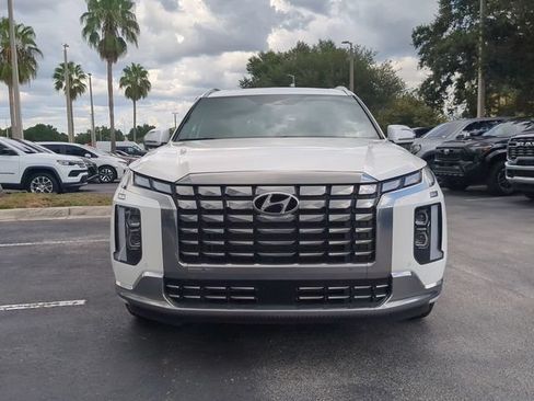 Used 2024 Hyundai Palisade Calligraphy FWD image 3