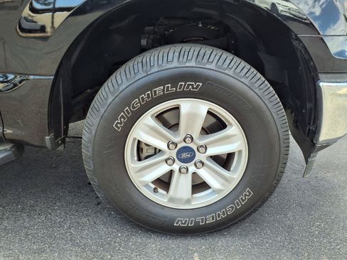 Used 2018 Ford F150 XLT w/ Trailer Tow Package AWD/4WD image 9