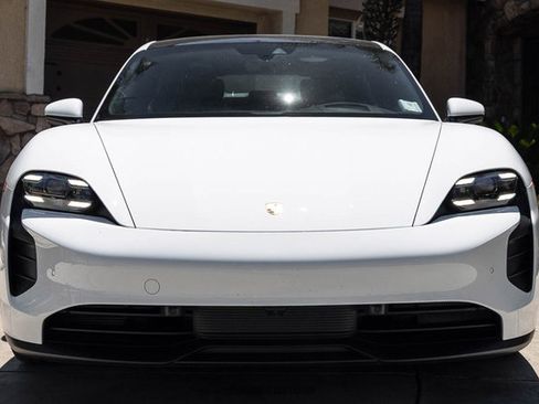Used 2023 Porsche Taycan RWD image 11