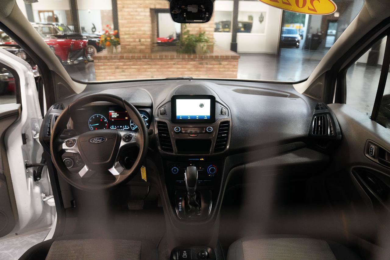 Used 2022 Ford Transit Connect XL FWD image 25