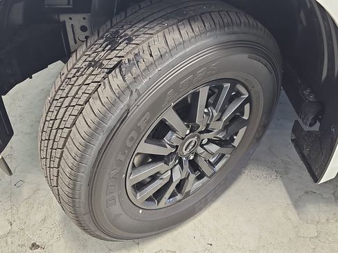 New 2025 Nissan Armada SV image 32