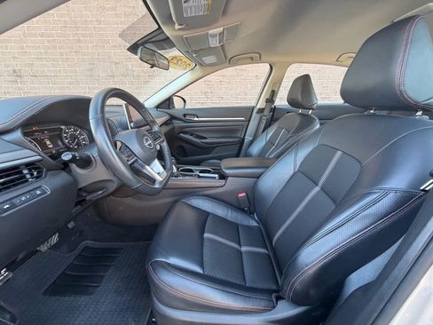 Used 2023 Nissan Altima 2.5 SR image 11
