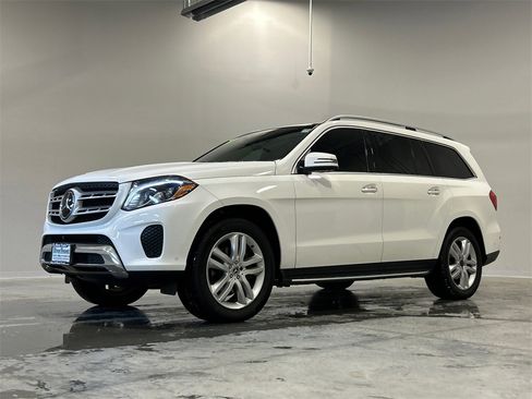 Used 2019 Mercedes-Benz GLS 450 4MATIC image 2