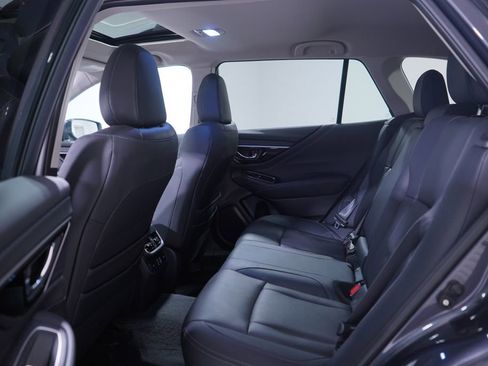 Used 2023 Subaru Outback Touring AWD/4WD image 9