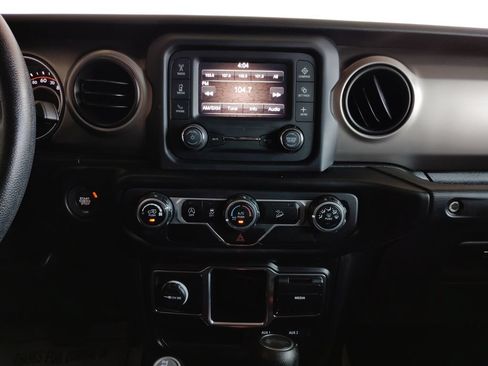 Used 2020 Jeep Wrangler Unlimited Sport AWD/4WD image 31