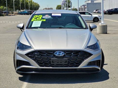 Used 2023 Hyundai Sonata SEL w/ Preferred Accessory Package FWD image 2