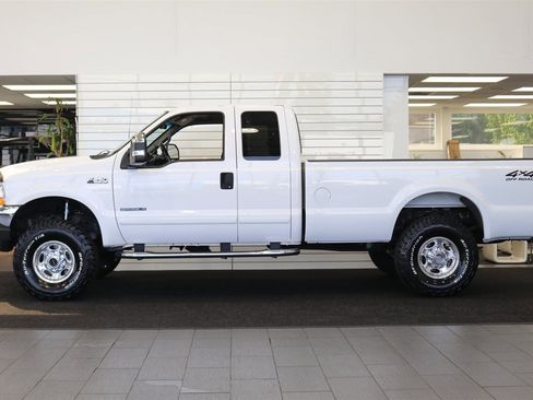 Used 2002 Ford F250 XLT AWD/4WD image 4