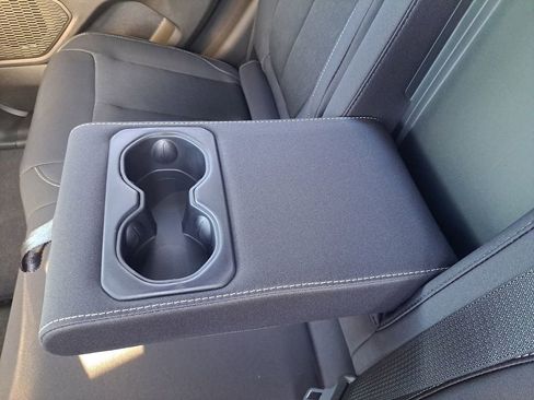 New 2025 Jeep Grand Cherokee Laredo image 11