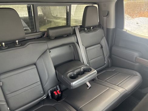 Used 2022 GMC Sierra 1500 Denali w/ Denali Premium Package image 23