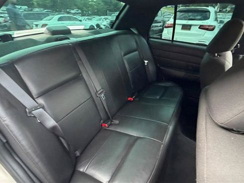 Used 2010 Ford Crown Victoria Police Interceptor RWD image 18